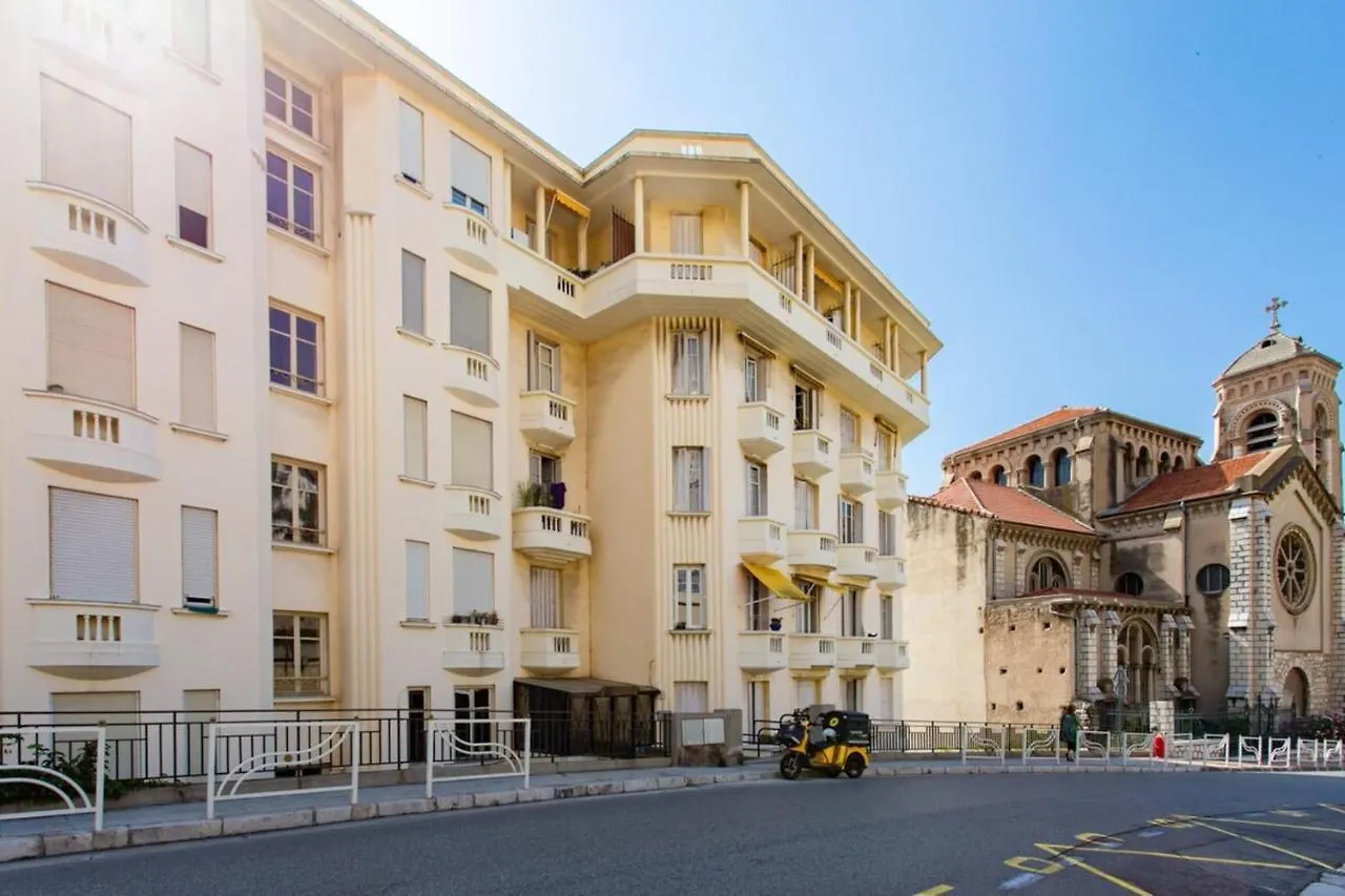 Cozy Furnished Studio In A Quiet Area In The Center Beausoleil Apartment